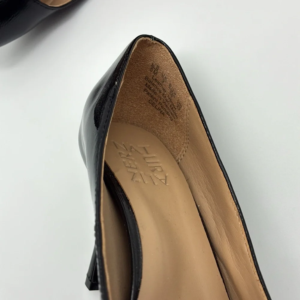 Naturalizer Women's Black Pumps size 5